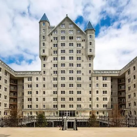 3Br King Bed Chamber Apartment At The Grand Castle